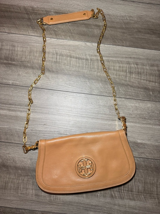 Tory Burch Handbags - Tory Burch Tan Pebbled Leather Crossbody with Gold Chain
